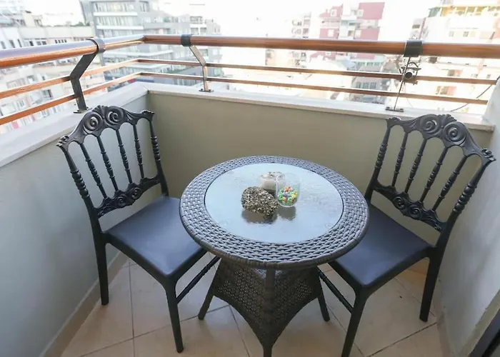 Staycation, Center With Balcony * تيرانا