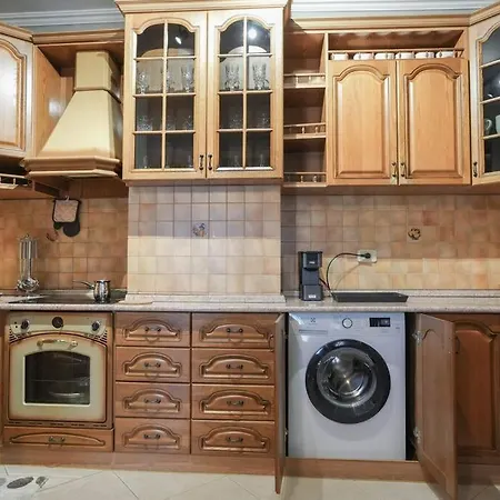 Staycation, Center With Balcony Apartamento Tirana